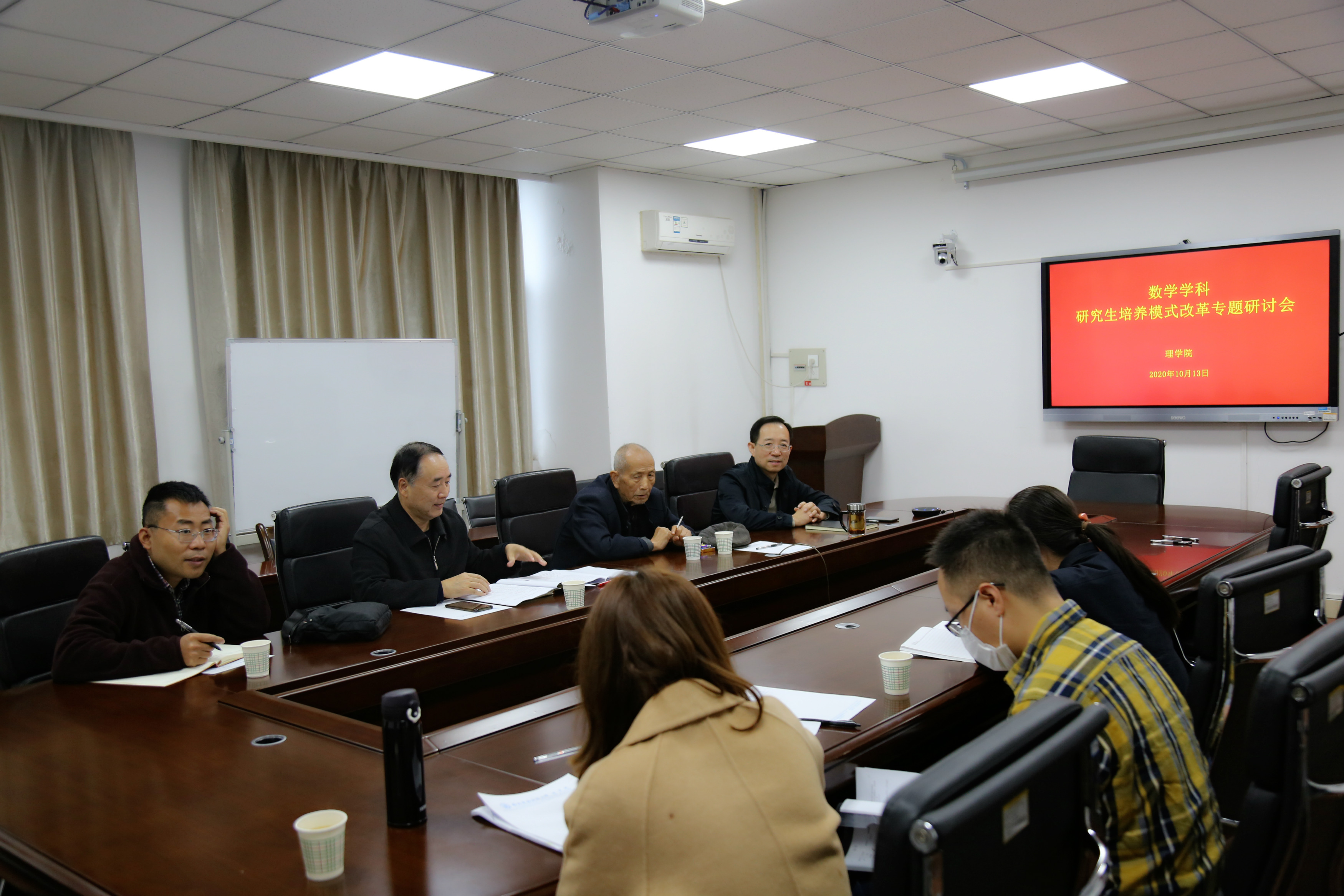 dbdbc15feaa4499e88d4fb74f7ebf781.jpg